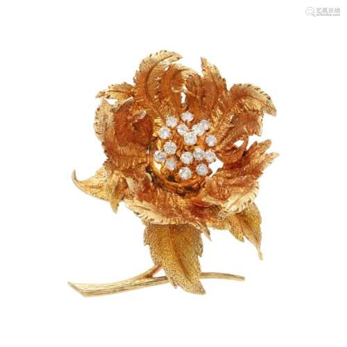 HAMMERMAN BROTHERS, YELLOW GOLD AND DIAMOND FLOWER BROOCH