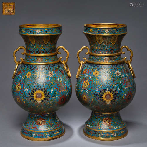 A pair of cloisonné enamel vases,Qing dynasty,Qianlong perio...