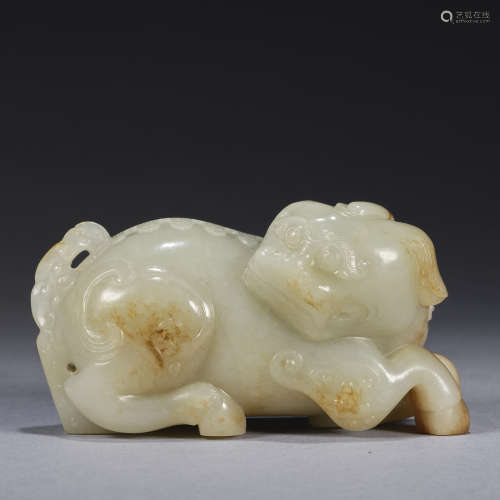 A jade recumbent mythical beast ,Qing dynasty