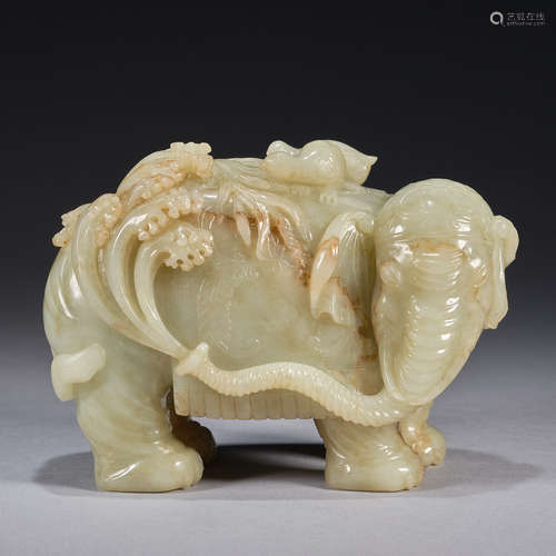 A jade carving of elephant,Qing dynasty