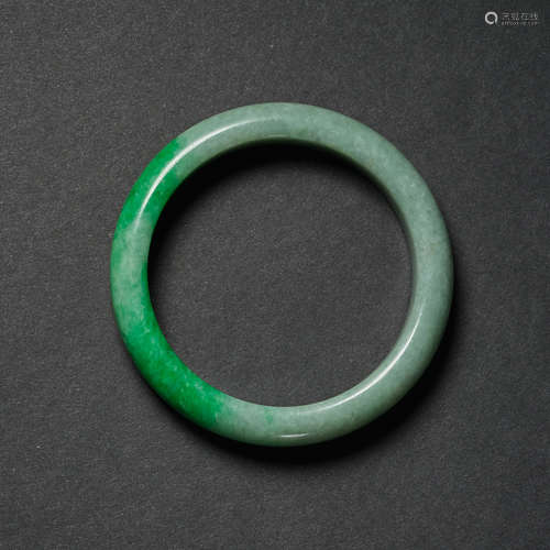 A jadeite bangle,inner diameter 5.6cm,Qing dynasty