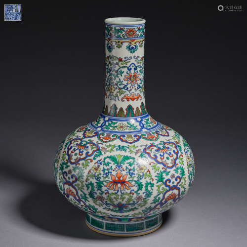 A doucai 'lotus' vase,Qing dynasty,Qianlong period,height 30...