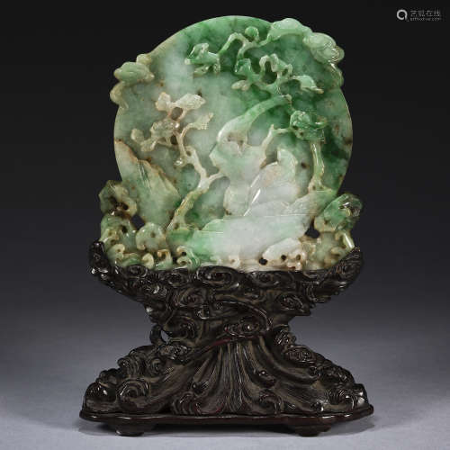An inscribed jadeite table screen, Qing dynasty
