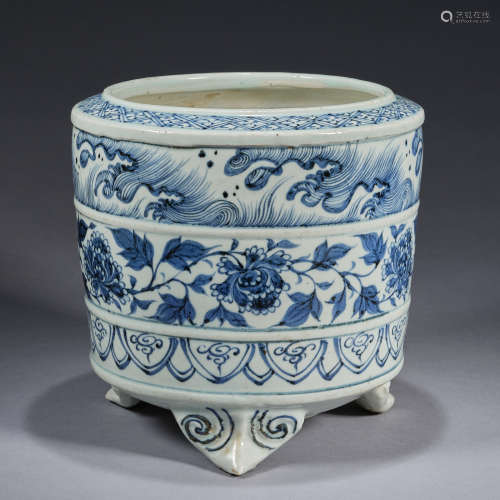 A blue and white incense burrner,Ming dynasty