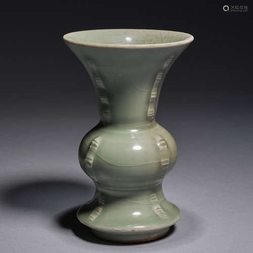 A Longquan vase ,Song dynasty