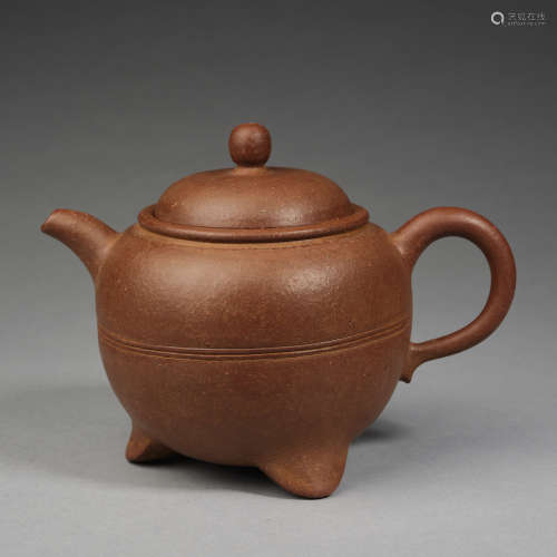 A yixing teapot and cover ,Qing dynasty