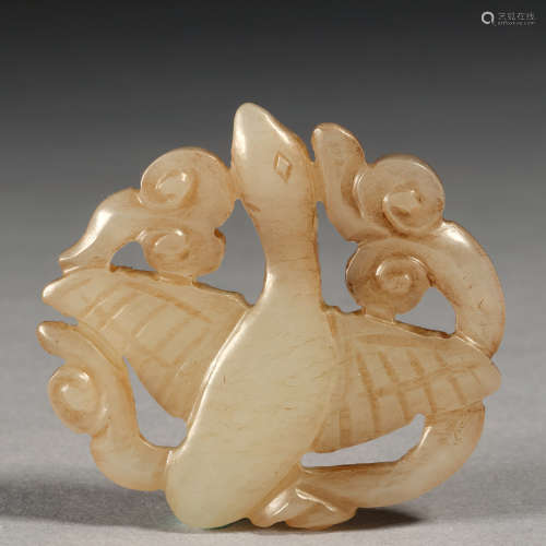 A jade carving of wild goose for hat,Liao dynasty