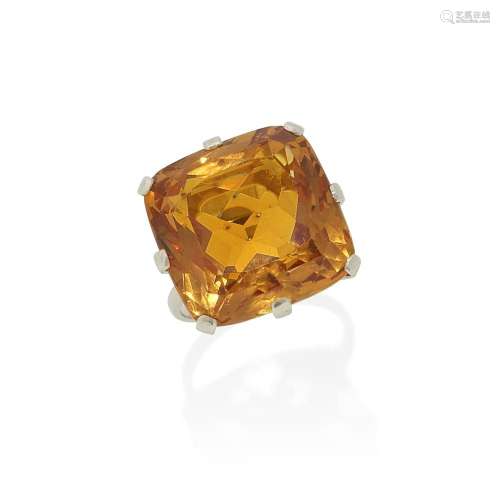 IMPERIAL TOPAZ RING, FIRST HALF OF THE 20TH CENTURY