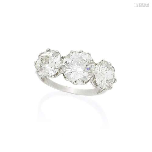 DIAMOND THREE-STONE RING