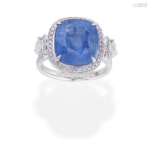 SAPPHIRE AND DIAMOND CLUSTER RING