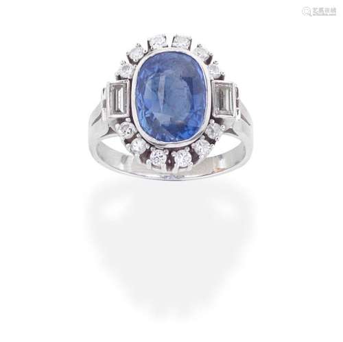 SAPPHIRE AND DIAMOND CLUSTER RING