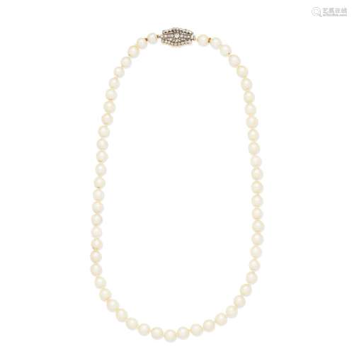 CULTURED PEARL NECKLACE WITH DIAMOND CLASP