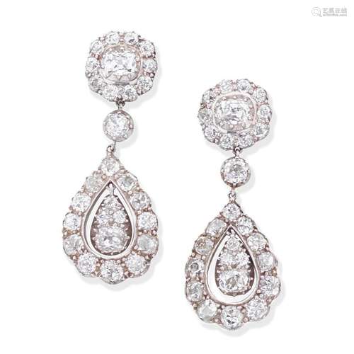 DIAMOND PENDENT EARRINGS,