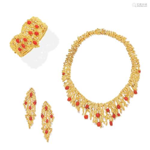 【Y】CORAL AND DIAMOND NECKLACE, BANGLE AND EARRING SUITE, (3)