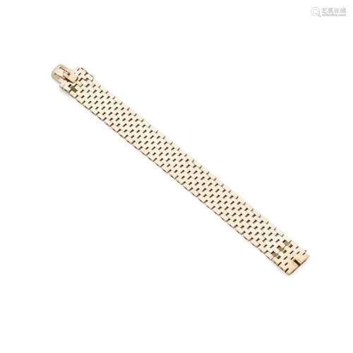 A 9ct gold brick-link bracelet