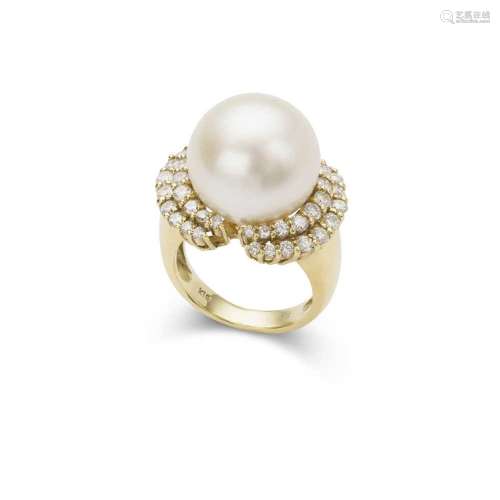 A South Sea pearl and diamond cocktail ring