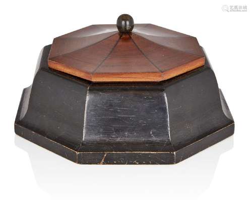 Designer Unknown, <br />
 <br />
 Octagonal lidded box, circ...