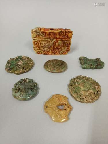 CHINE - XXème siècle<br />
Réunion d'objets comprenant sceau...
