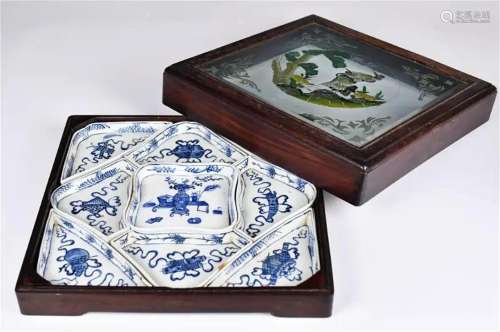 A Blue And White Dish Set Late Qing