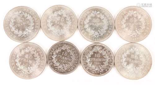 Six pièces de 50 francs argent (1974, 1973) et 2 pièces de 1...