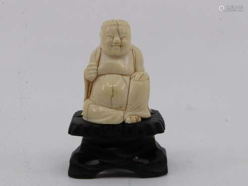 NON COMPOSITE SITTING BUDDHA FIGURE ON STAND, 5.5CM H