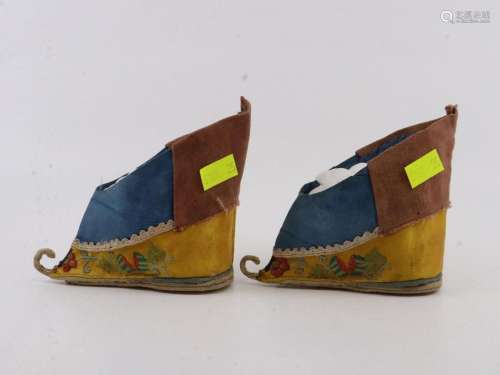 PAIR OF CHINESE LOTUS SHOES, WORN BY WOMEN WITH BOUND FEET, ...
