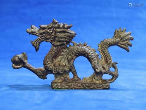 EARLY/MID 20TH CENTURY CHINESE GILDED DRAGON WITH ORB, 12.5C...