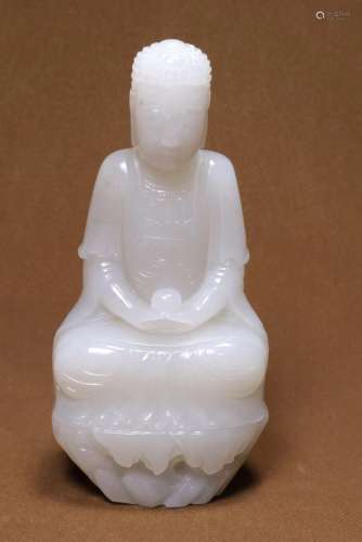 清代 白玉雕释迦牟尼坐像