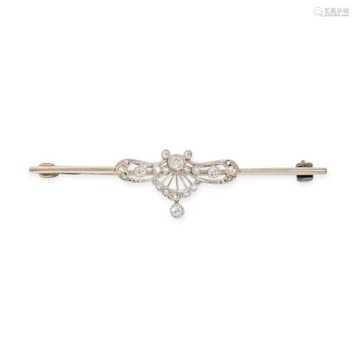AN ANTIQUE DIAMOND BAR BROOCH set with a central scrolling m...