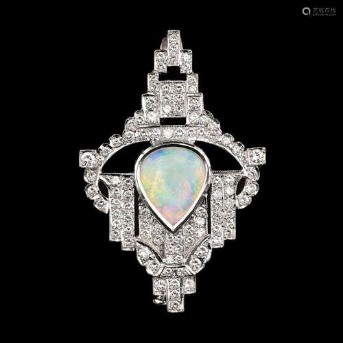 An Opal Diamond Brooch in Art-déco Style.