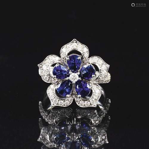 A Flower Sapphire Diamond Ring.