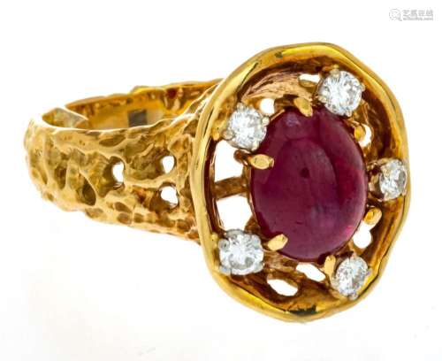 LADIES RUBY, DIAMOND, AND 18KT YELLOW GOLD RING, SIZE: 5.25