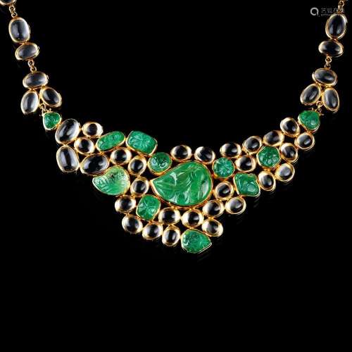 An extraordianary Emerald Moonstone Necklace.