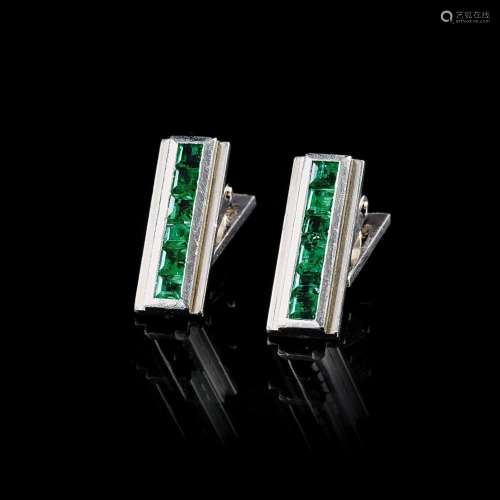 Juwelier Wilm A Pair of Emerald Cufflinks.