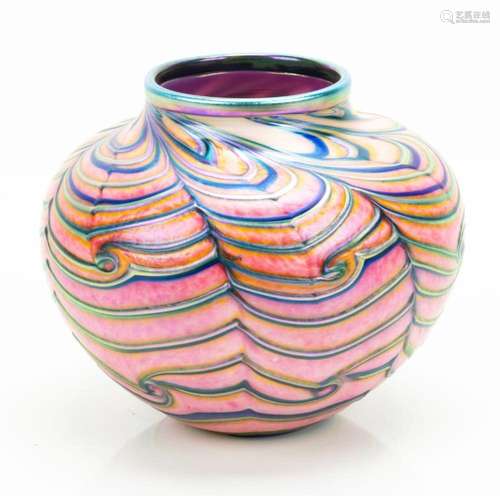 DANIEL LOTTON AMERICAN ART GLASS VASE, 1994, H 4.75", D...