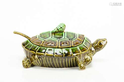 JAPANESE POTTERY TURTLE-FORM COVERED DISH, H 6", L 16&q...