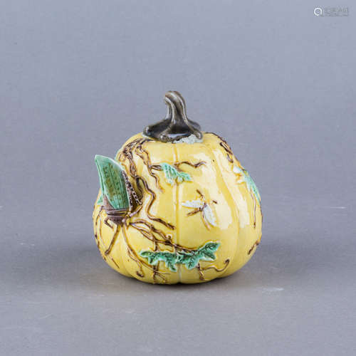 A PUMPKIN-FORM PORCELAIN WATER POT