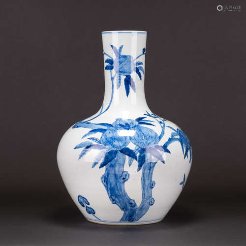 A BLUE AND WHTIE 'PEACH' BOTTLE VASE, REPUBLIC PERIOD