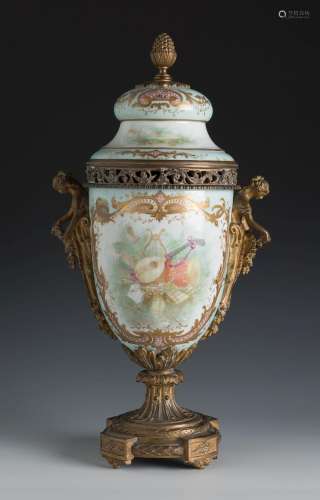 Sèvres vase. France, 18th century.Hand-painted porcelain and...