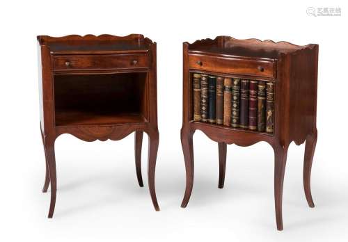 Pair of side tables Louis XV style, pps.s.XX.Walnut.Wear due...