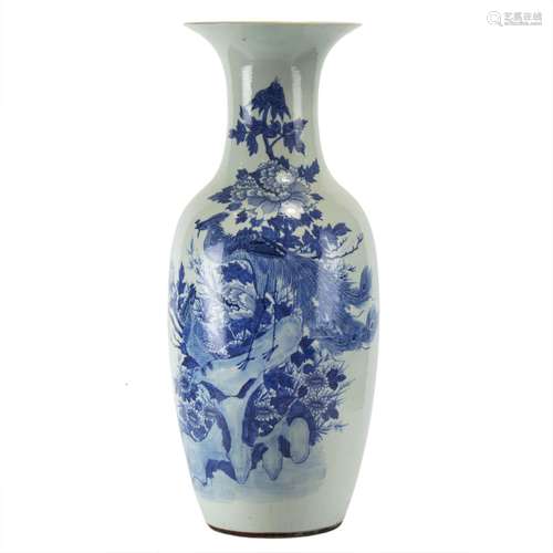 Chinese blue and white vase