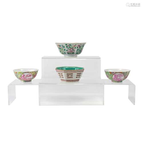 (LOT OF 4) CHINESE FAMILLE ROSE BOWLS