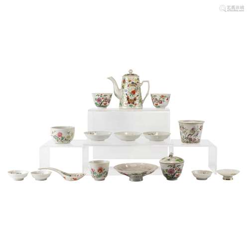 GROUP OF CHINESE FAMILLE ROSE PORCELAIN ITEMS