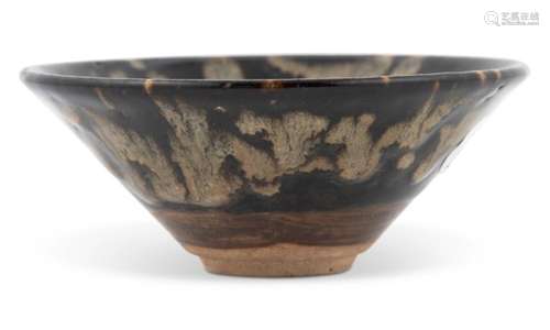 A Chinese Jizhou 'Tortoiseshell' Tea Bowl Diameter 5 