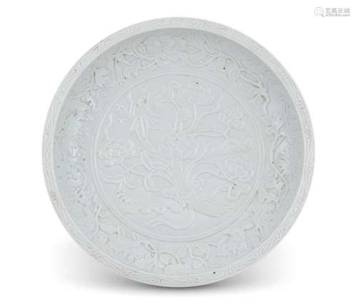 A Fine Chinese Molded Porcelain 'Lotus Bouquet' Dish Diamete...