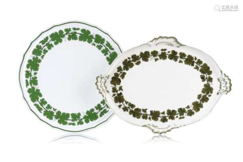 Runde Kuchenschale und ovale Anbietplatte "Voller grüne...