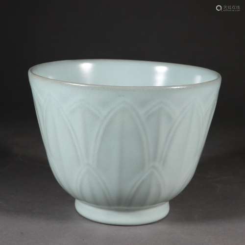 Ru Kiln Lotus Cup