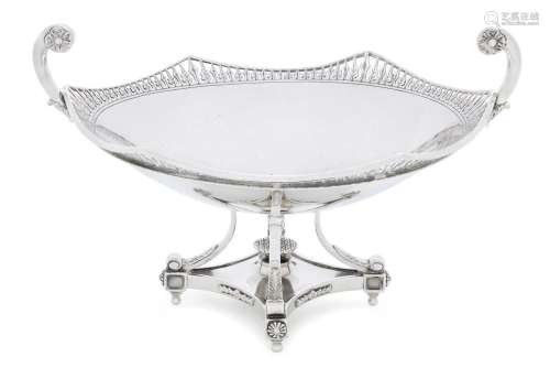 A George V Silver Dessert-Stand by Carrington and Co., Londo...