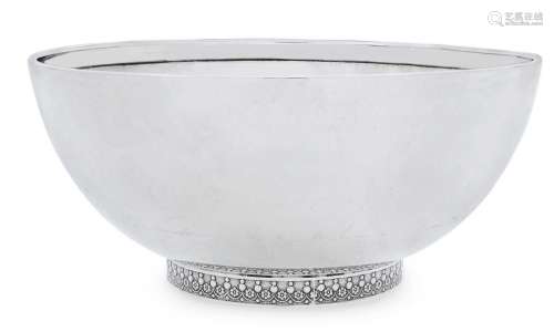 An Elizabeth II Silver Bowl by Elkington and Co., Birmingham...