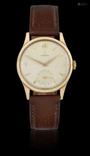 Omega: A 9 Carat Gold Wristwatch signed Omega, 1952